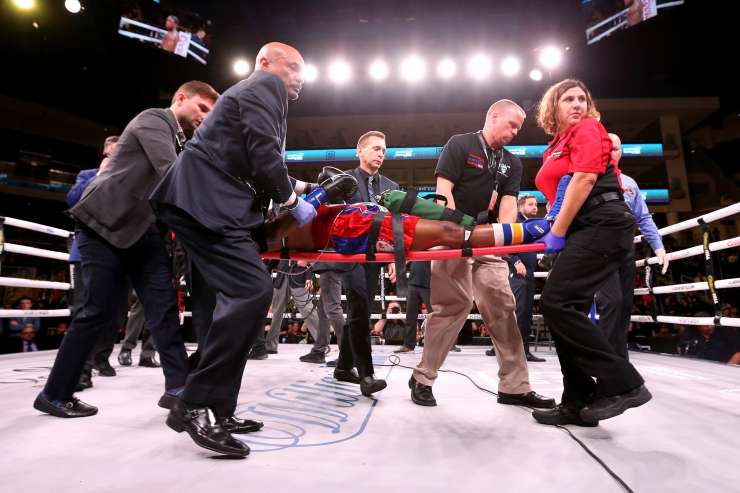 Tragedija v ringu: mladi ameriški boksar umrl zaradi hudih poskodb glave