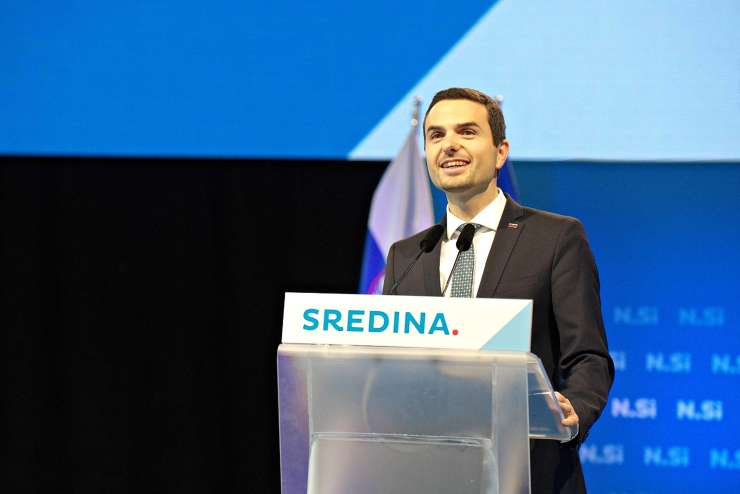 Matej Tonin na kongresu Nove Slovenije: Stvari v državi se spreminjajo v vladi, ne v opoziciji
