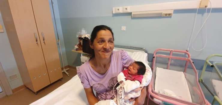 Porodnišnica v Čakovcu je prikrila, da je prvi hrvaški novorojenček v 2020 Rom