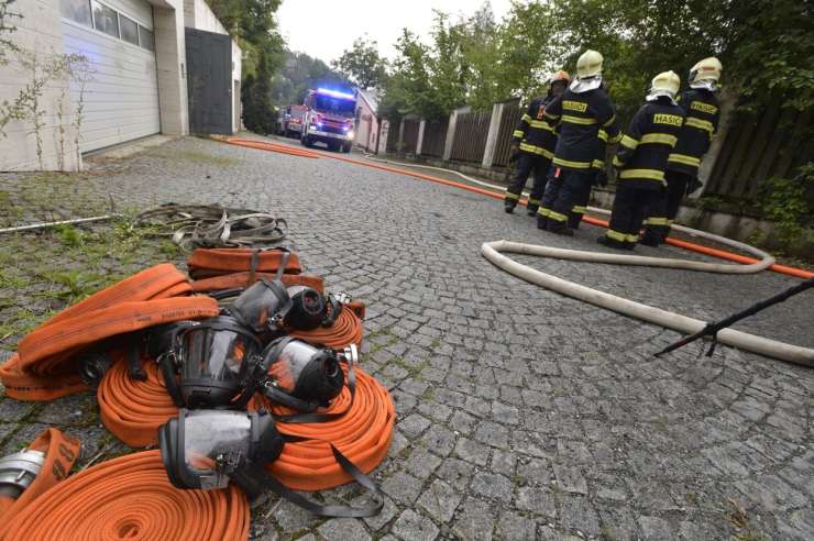 Požar v češkem domu za duševno in telesno prizadete terjal najmanj osem življenj