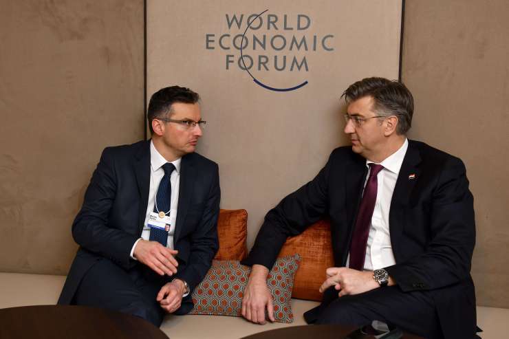 Šarec je moral iti v Davos, da se je srečal s Hrvatom