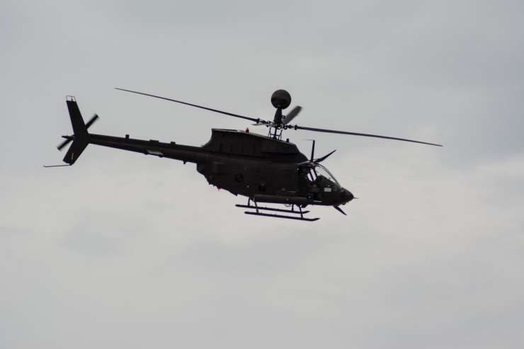 Pri Šibeniku strmoglavil helikopter, ki so ga Hrvatom podarili Američani