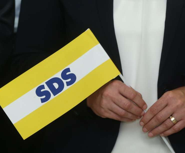 Anketa: SDS nekoliko upadla podpora, najbližje ji je SD