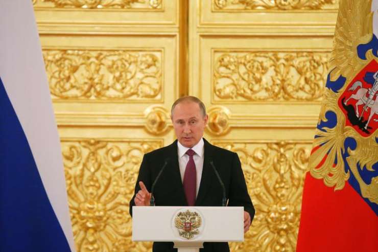 Rusi naj bi danes dobili novega premierja - glavni v državi pa bo ostal nespremenjen