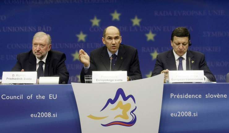 350 dodatnih zaposlitev za predsedovanje Slovenije EU: kdo vse bo dobil novo službo