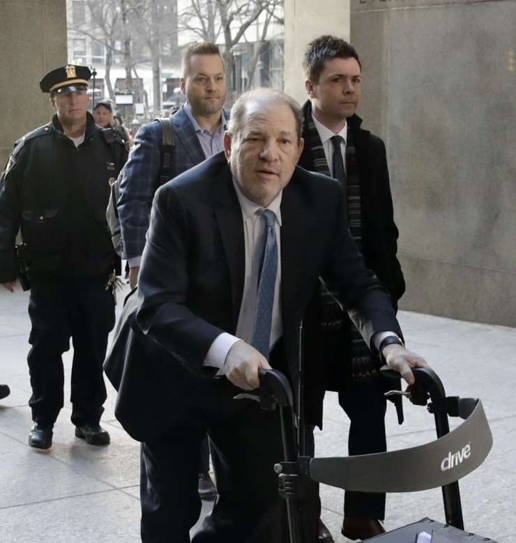 Harvey Weinstein obsojen na 23 let zapora zaradi spolnega napada in posilstva