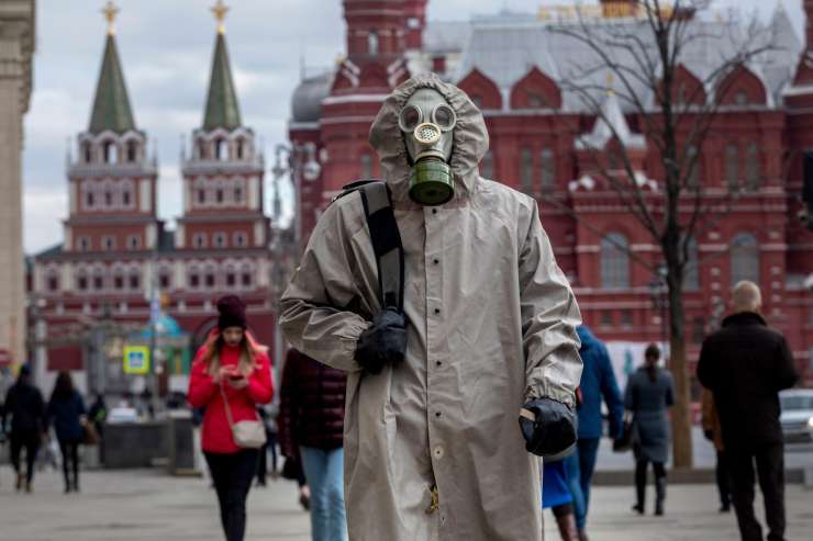 V Moskvi zaradi porasta okužb teden dni počitnic: toliko novih okužb ni bilo že od decembra!