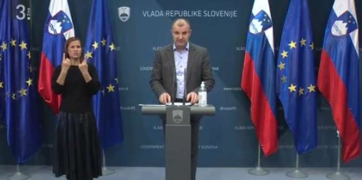 Državni sekretar Cantarutti: Slovenija v 4-6 tednih pričakuje več kot 470 respiratorjev