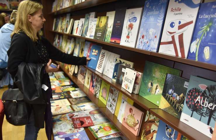 Vrnitev napisanih: kampanja poziva k obisku knjigarn in nakupu knjig