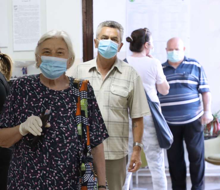 Na Hrvaškem padel rekord: v zadnjem dnevu kar 116 na novo okuženih