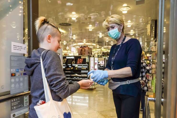 Na Hrvaškem med epidemijo koronavirusa več tatvin v trgovinah