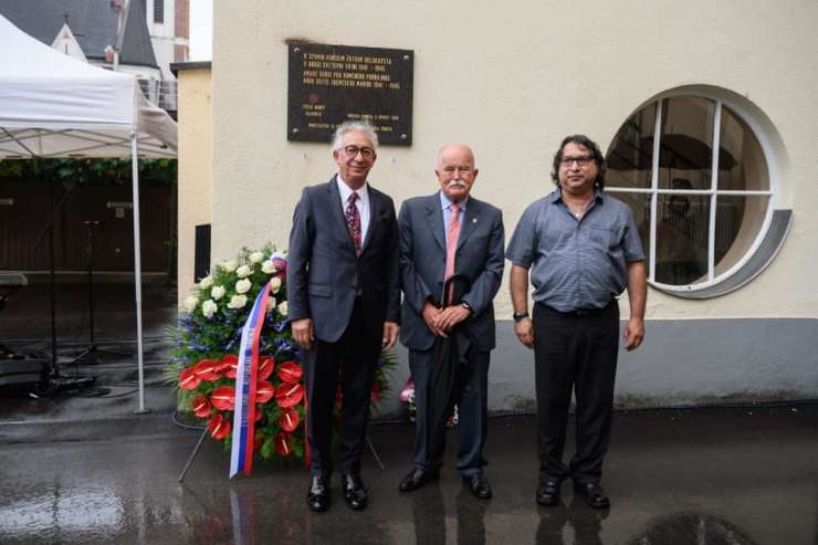 Dan spomina na žrtve genocida nad Romi: Tudi Slovenci nismo nedolžni, je spomnil Pahorjev svetovalec
