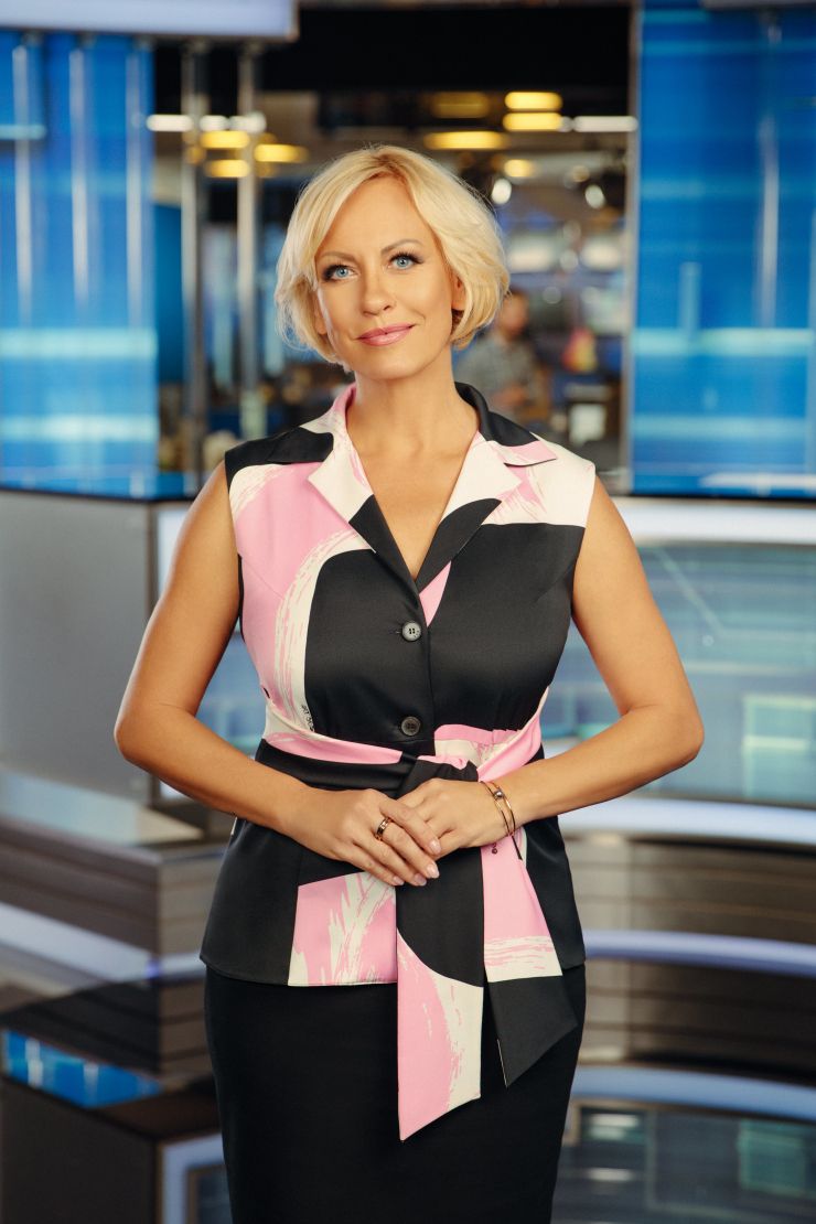 Priljubljena televizijska voditeljica Petra Kerčmar je prerojena.