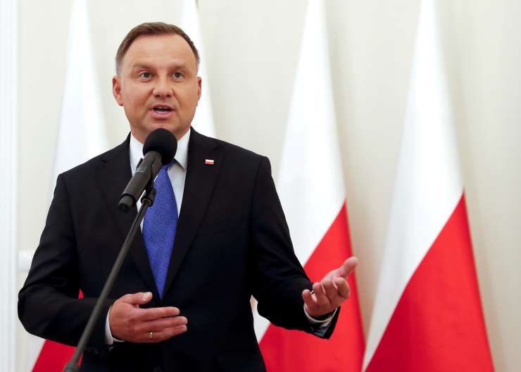 Poljski predsednik Duda je okužen s koronavirusom