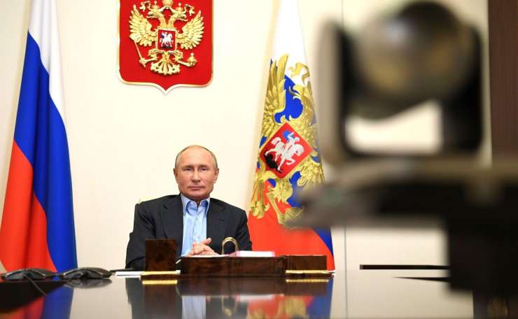 Biden se bo sestal z "morilcem" Putinom