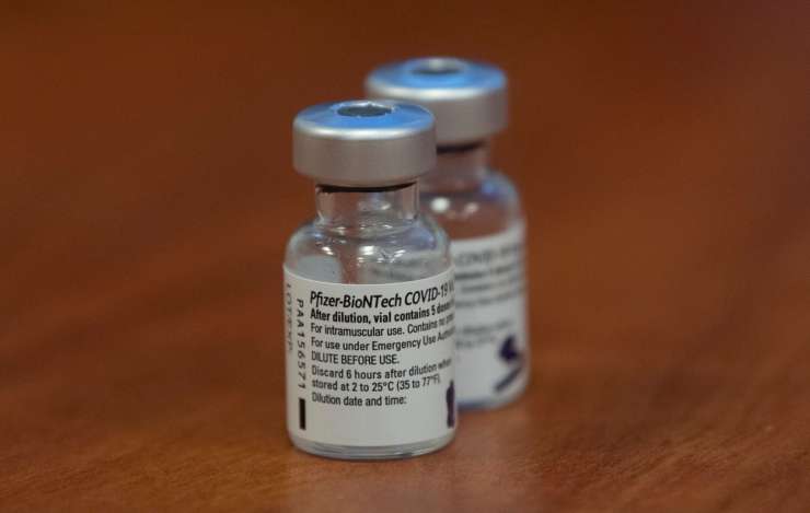 Pfizer in BioNTech zaprosila za pogojno uporabo cepiva na mladostnikih