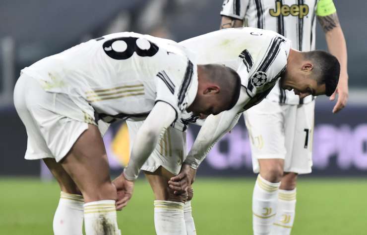 Kazen za Juventusove nogometaše, ki so si privoščili glasno zabavo