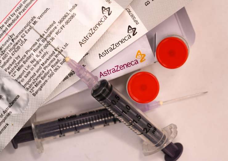 Cepivo AstraZenece primerno za poživitveni odmerek