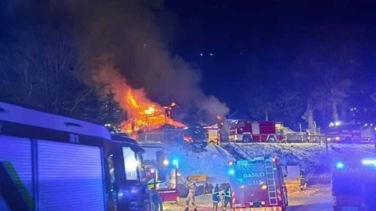 Šokantno: v velikem požaru povsem pogorel Dom na Osankarici