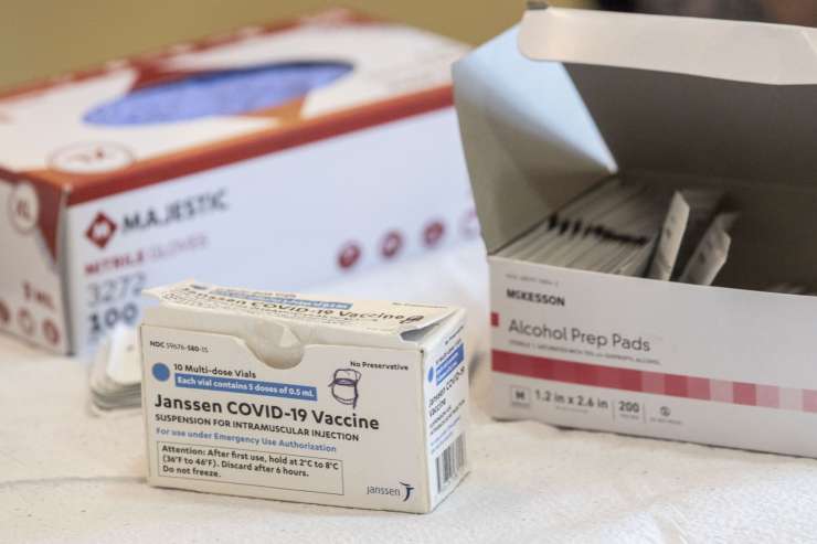 Prihaja 7000 odmerkov cepiva podjetja Johnson & Johnson