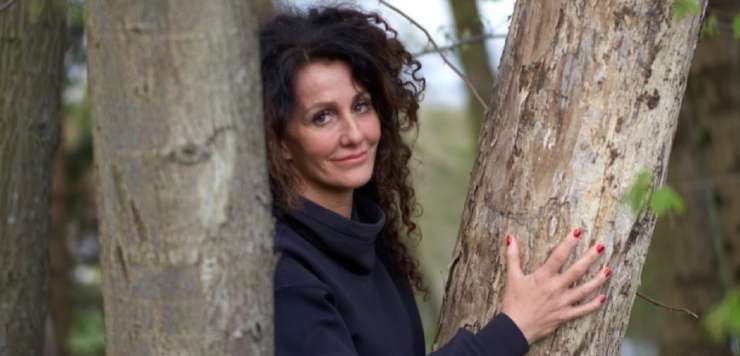 Nataša Gorenc o tragedijah in pokvarjeni družbi.