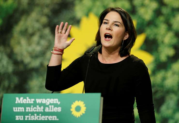 Nemški Zeleni bodo o vstopu v koalicijo vprašali vseh 120.000 članov