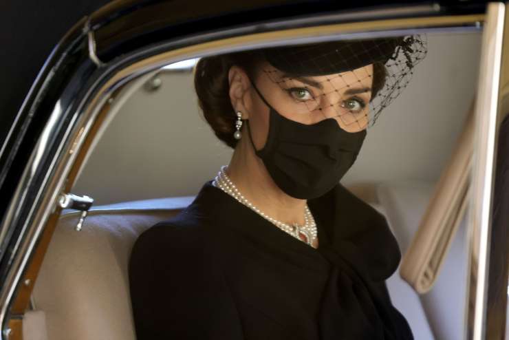 Kate Middleton pripravljena, da postane kraljica.