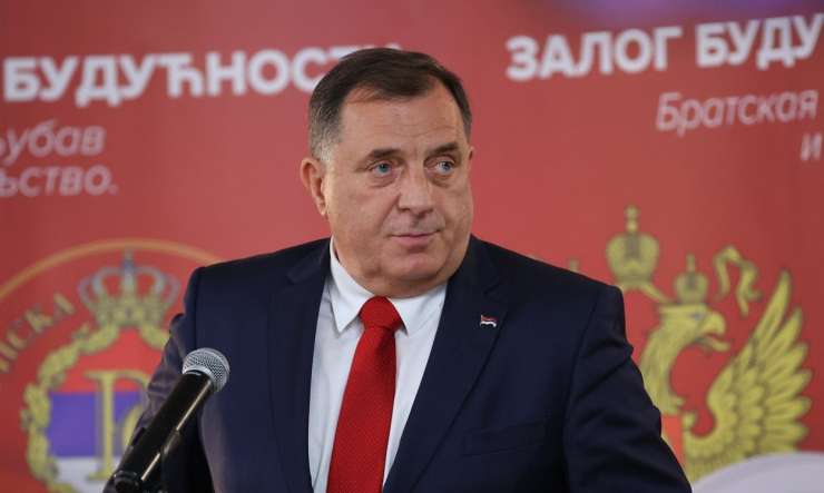 Dodika pred kritikami branili le Rusi in Kitajci