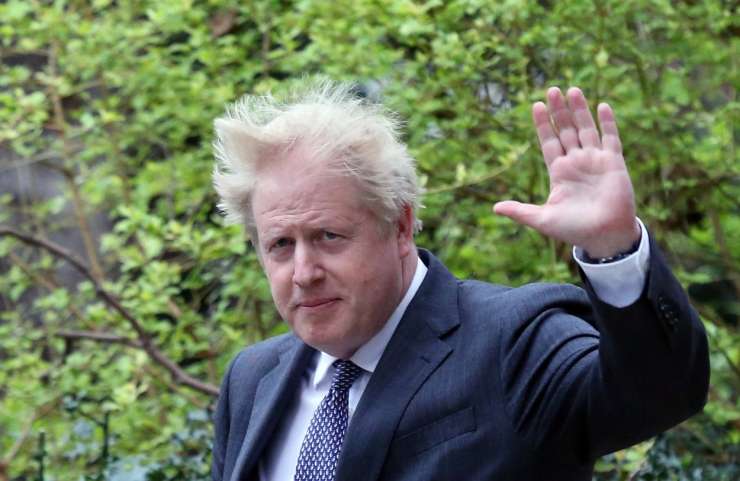 Bivši svetovalec je Borisa Johnsona obtožil, da je bil pripravljen žrtvovati starejše za rešitev gospodarstva