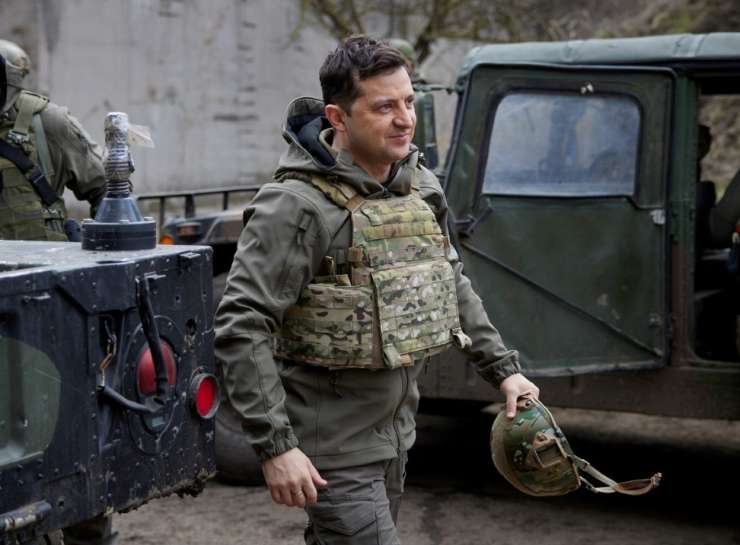 Ukrajinski predsednik Rusiji očita načrtovanje državnega udara; Rusija na meji z Ukrajino kopiči vojsko