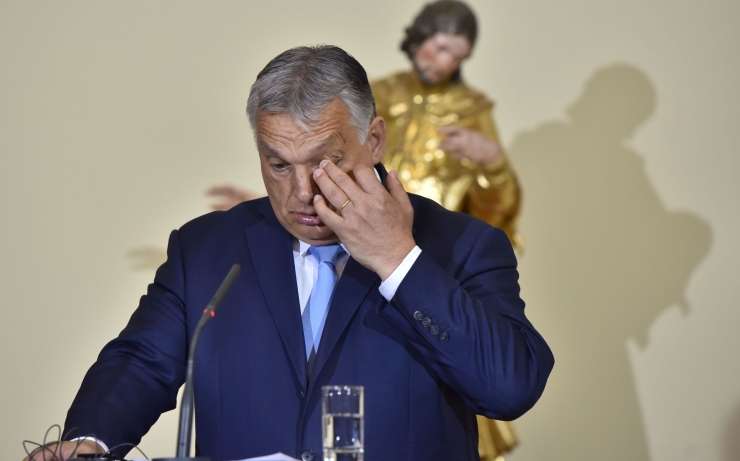 Bruselj Orbanu zaprl pipico: dokler ne izpolni 17 zavez, ne dobi evropskih milijard