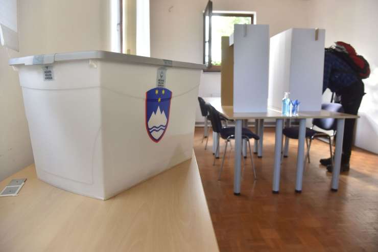 Odzivi strank na Pahorjevo napoved prvega možnega roka volitev