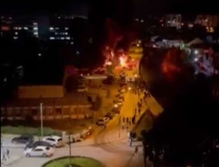 Po požaru v covidni bolnišnici v Tetovu odstopila namestnik ministra in direktor bolnišnice