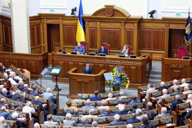 Ukrajina sprejela zakon proti oligarhom