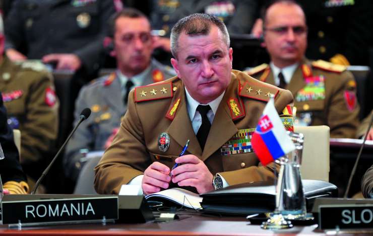 Romunijo iz politične krize rešuje nekdanji general Ciuca