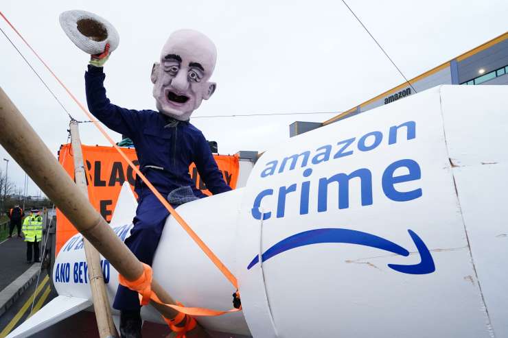 Na črni petek protesti proti Amazonu