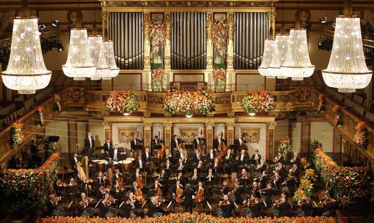 Novoletni koncert Dunajskih filharmonikov spet pred polno dvorano