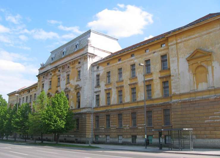 Arhiv RS in Muzej slovenske osamosvojitve se selita v nekdanjo kasarno JLA, kjer je bil zaprt Janša