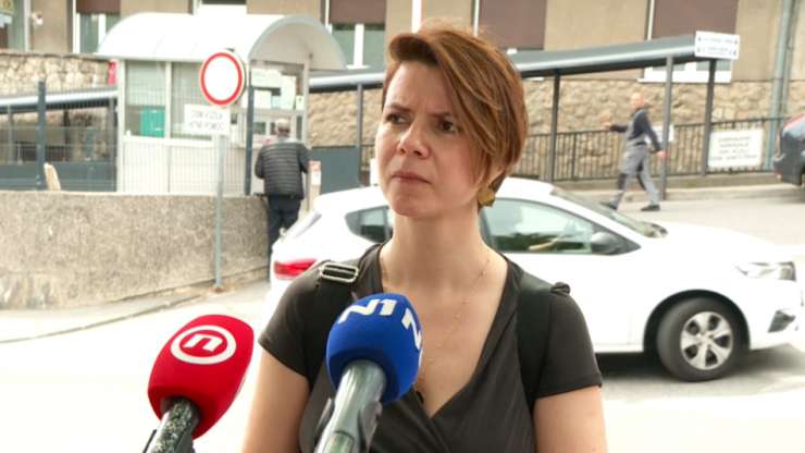 Nosečnica, ki so ji hrvaške bolnišnice zavračale splav, bo poseg le lahko opravila v domovini