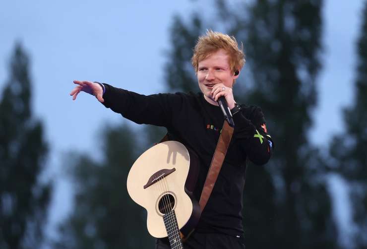 Zvezdniki Ed Sheeran, Adele in Harry Styles med najbogatejšimi mladimi Britanci