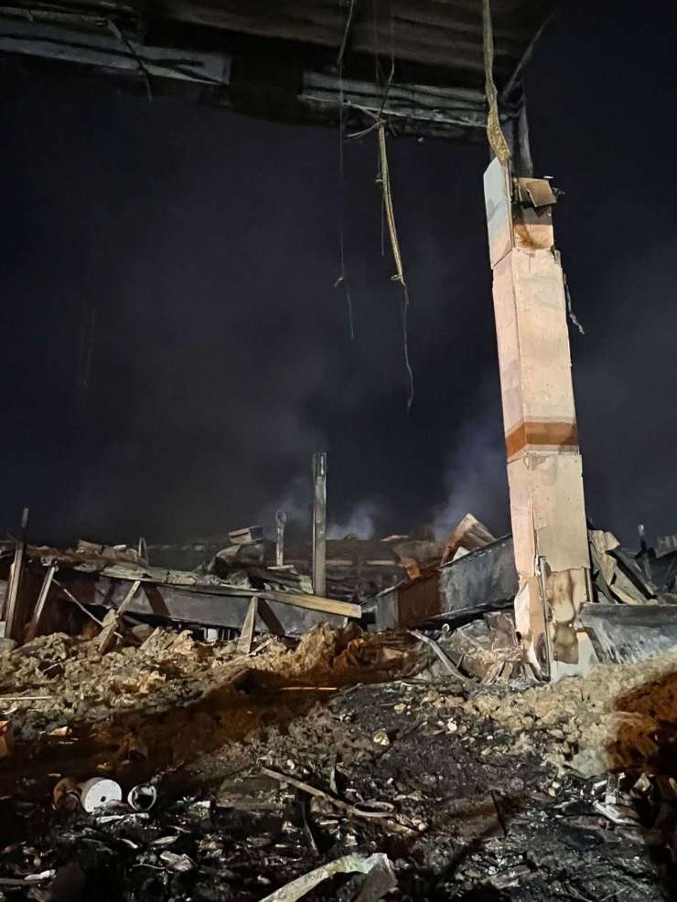 Ruska raketa uničila trgovski center, v katerem je bilo več kot 1000 ljudi