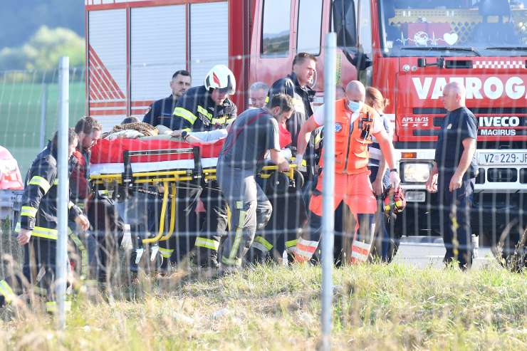 Poljska po tragediji na Hrvaškem žaluje: v nesreči avtobusa umrlo 12 romarjev na poti v Međugorje
