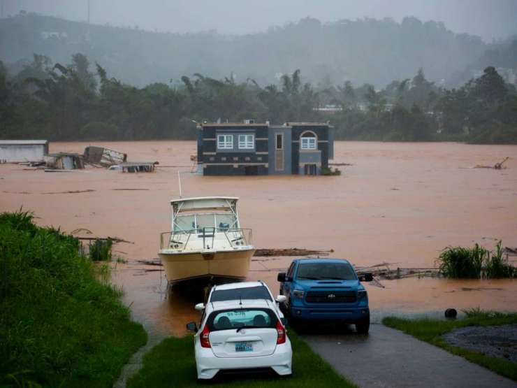 Portoriko zdelal orkan, večina otoka brez elektrike in vode