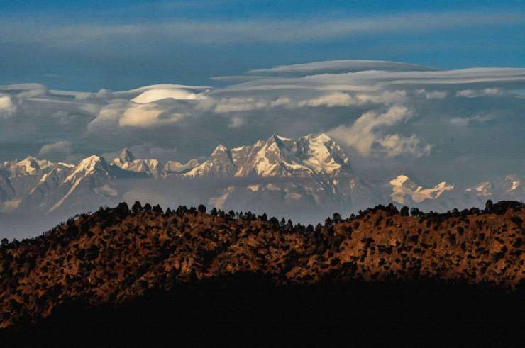 Po plazu v indijski Himalaji najmanj deset mrtvih