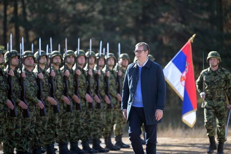 Srbska vojska zaradi Kosova v najvišji stopnji bojni pripravljenosti