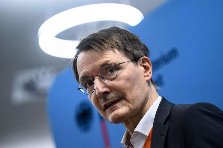Skrajneži v Nemčiji načrtovali ugrabitev ministra za zdravje in strmoglavljenje vlade