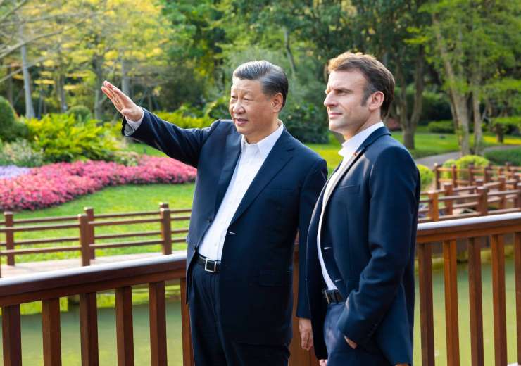 Macron se zelo trudi, da ne bi razburil Kitajske