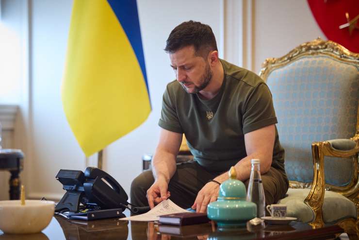 Zelenski apelira na ameriški kongres: Ukrajina bo brez pomoči izgubila vojno