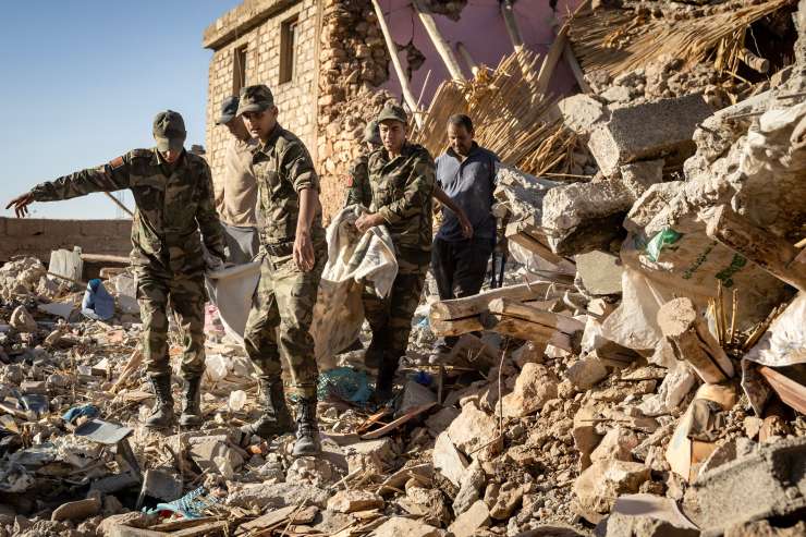 Že več kot 2000 mrtvih po potresu v Maroku