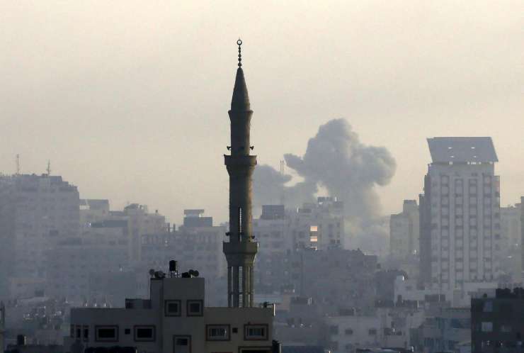 Izraelska vojska se pripravlja na kopensko ofenzivo na območje Gaze